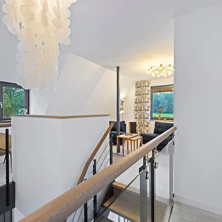 Ferienhaus Lütt Lenneke - Mit Kamin Für 6 Personen Pepelow